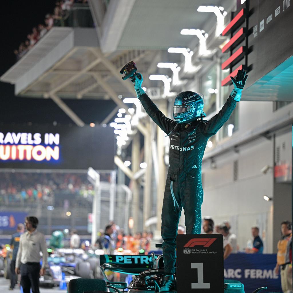 梅赛德斯逆转哈斯车队,拉塞尔高光表现 梅赛德斯逆转哈斯车队,拉塞尔高光表现