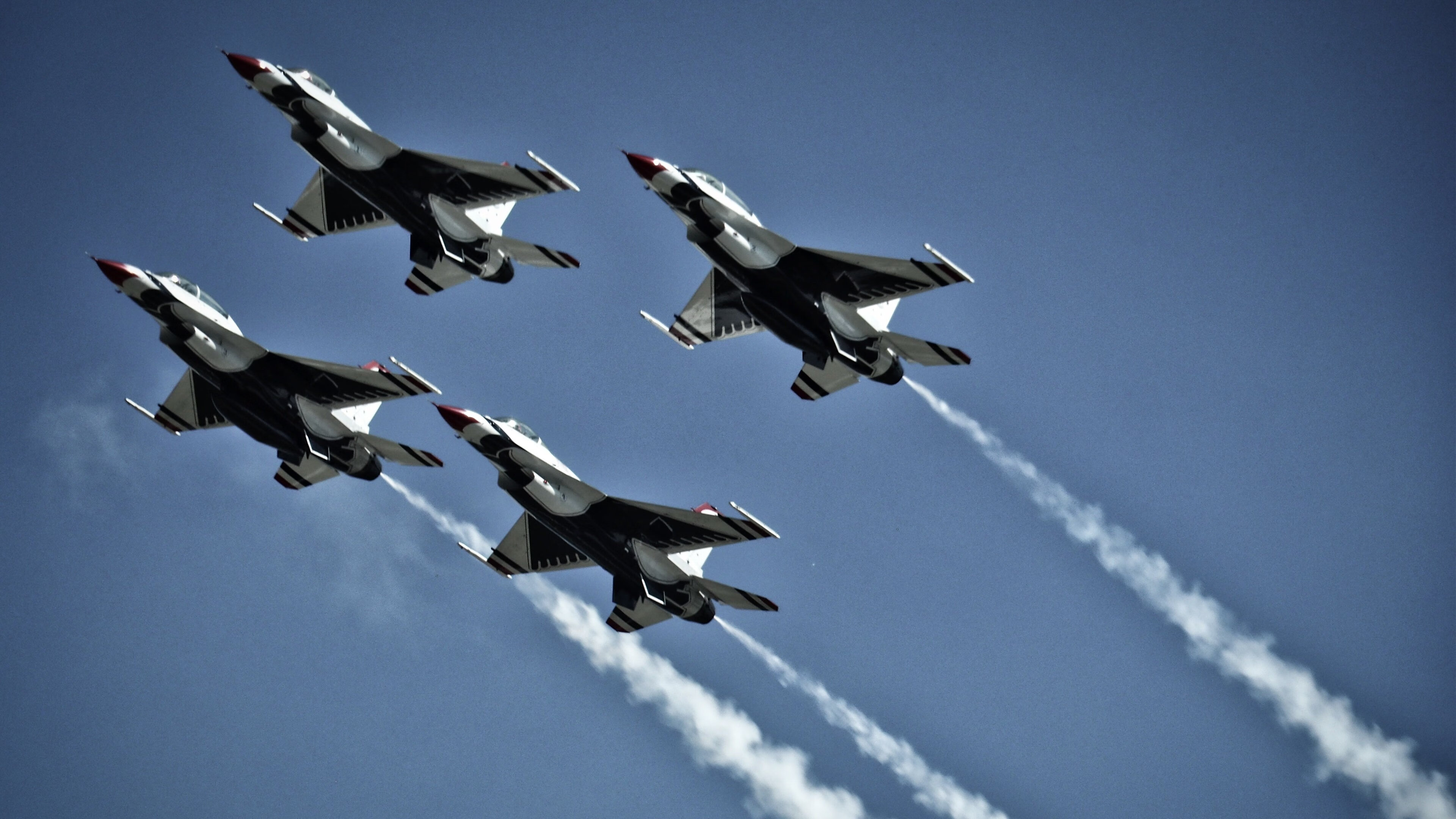 巴萨vs瑞典,当绝境的红蓝军团,遇上压力山大的萨内