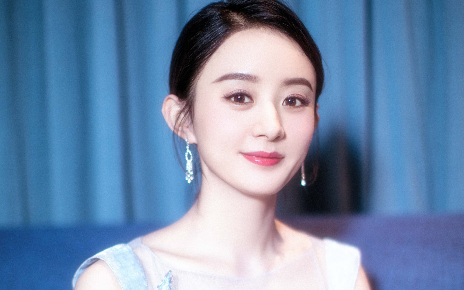 孤勇者的反击,当德国战车在沙漠迷途,老将吉鲁用一记头槌照亮C组唯一的真理