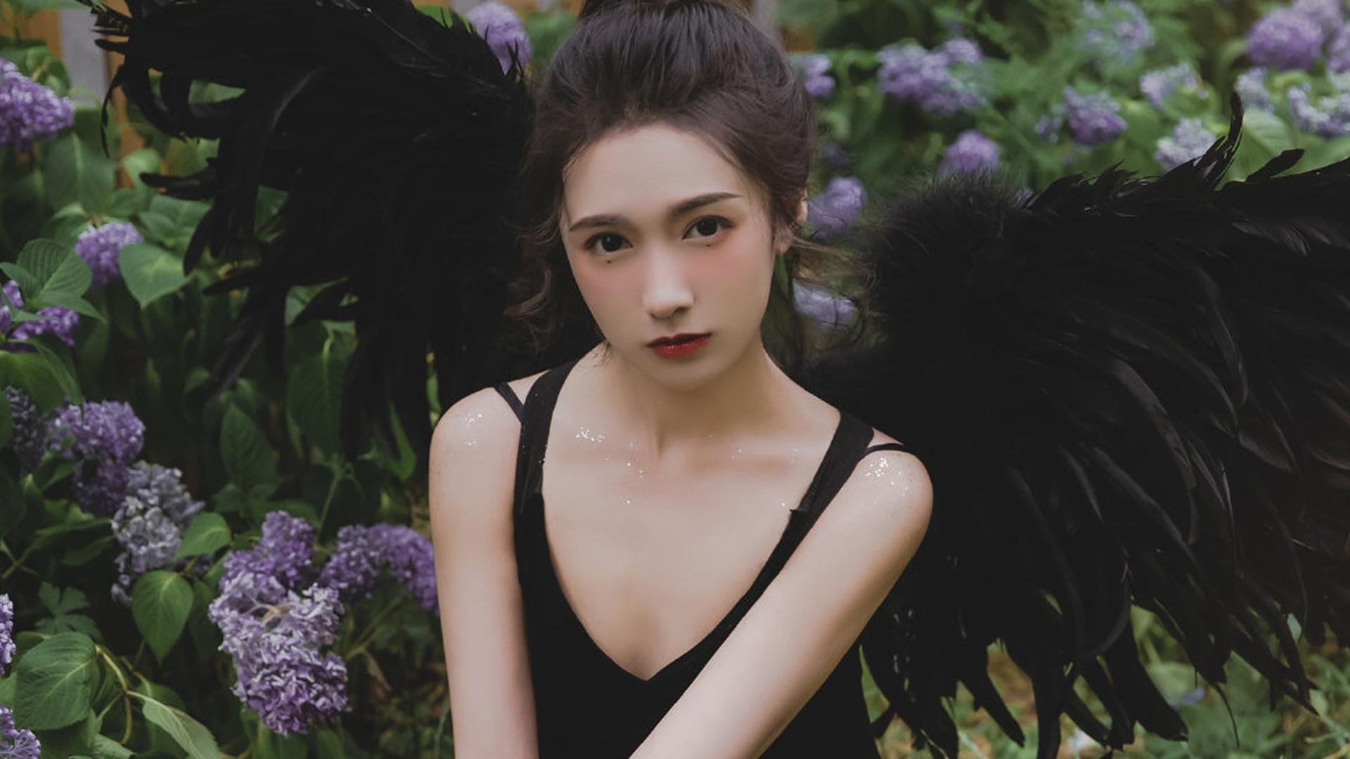 以下是为您构思的标题与文章